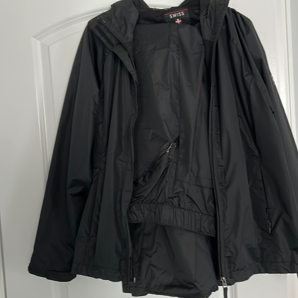 Ladies rain suit. Pants and jacket.